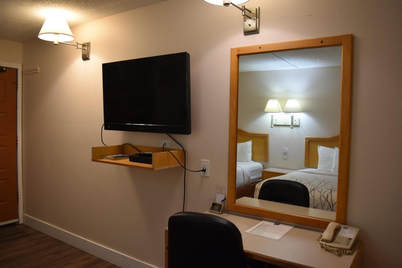 Canadas Best Value Inn & Suites-Castlegar Exteriér fotografie